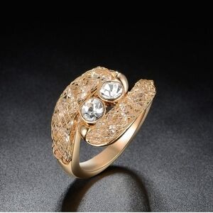 Modern Ring With Crushed Crystal
